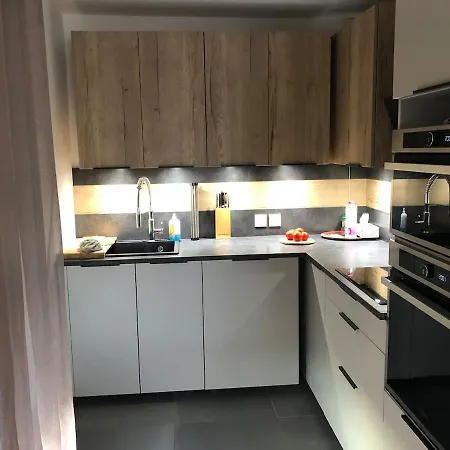 Spacious&quiet, Air Conditioning, Parking, High Floor Antibes