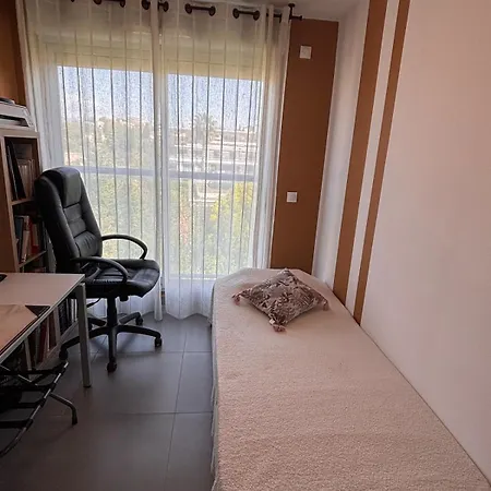 Spacious And Quiet, Air Conditioning, Parking, High Floor Apartment