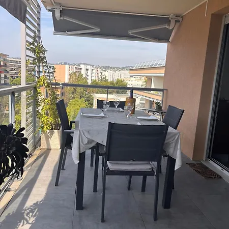 Spacious And Quiet, Air Conditioning, Parking, High Floor * Antibes