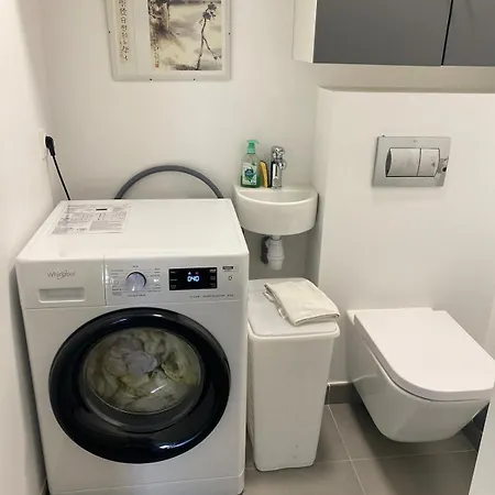 Apartment Spacious And Quiet, Air Conditioning, Parking, High Floor Antibes